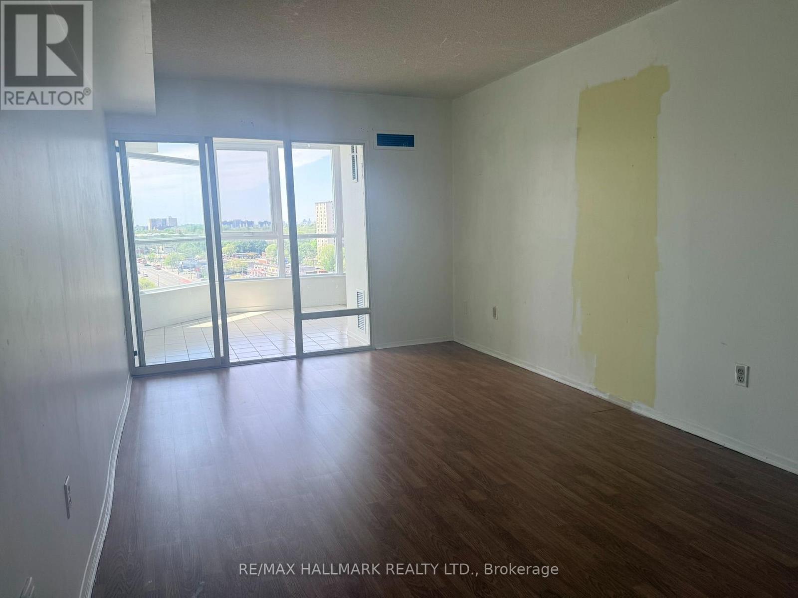 1105 - 3231 Eglinton Avenue E Property Photo 11