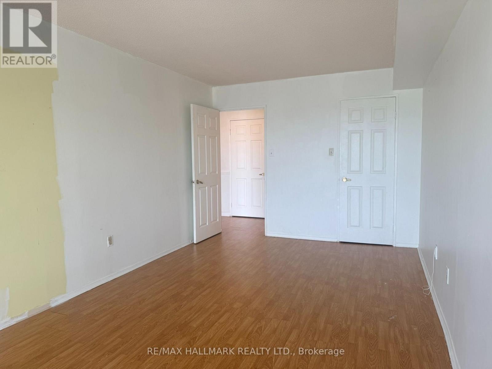 1105 - 3231 Eglinton Avenue E Property Photo 12
