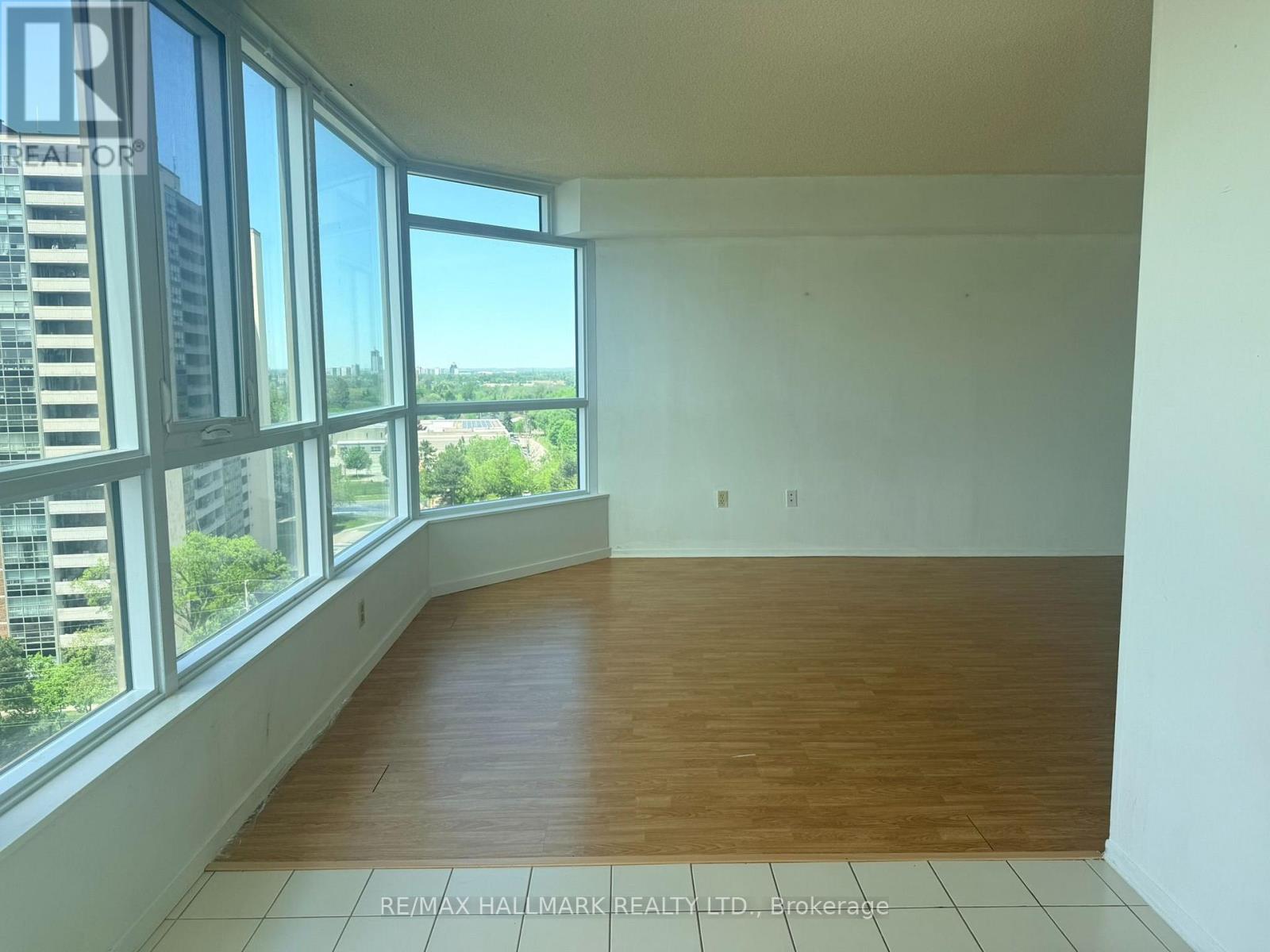1105 - 3231 Eglinton Avenue E Property Photo 14