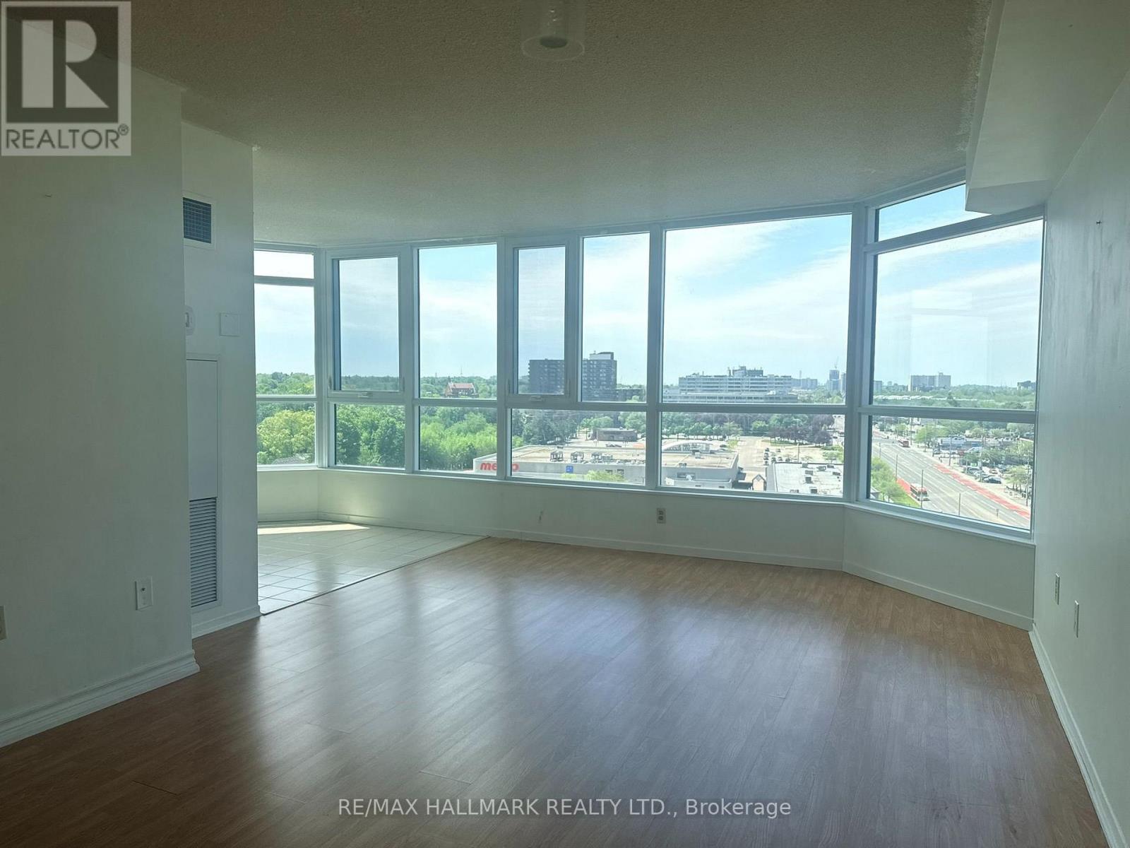 1105 - 3231 Eglinton Avenue E Property Photo 17