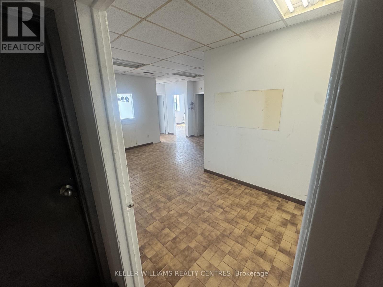 1a - 190 Waterloo Street Property Photo 3