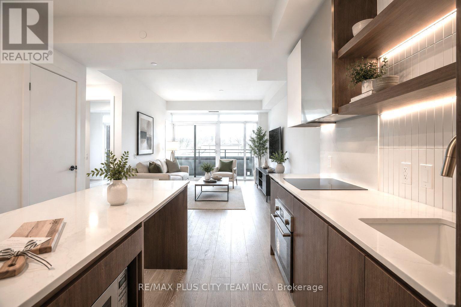 303 - 1285 Queen Street E Property Photo 5