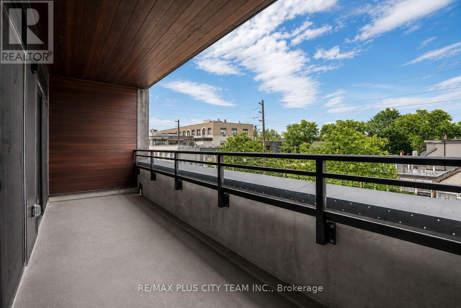 303 - 1285 Queen Street E Property Photo 13