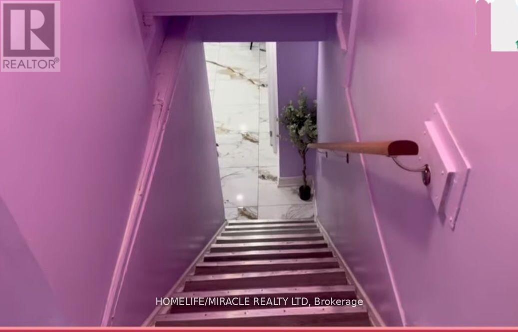 461 Pharmacy Avenue Property Photo 2
