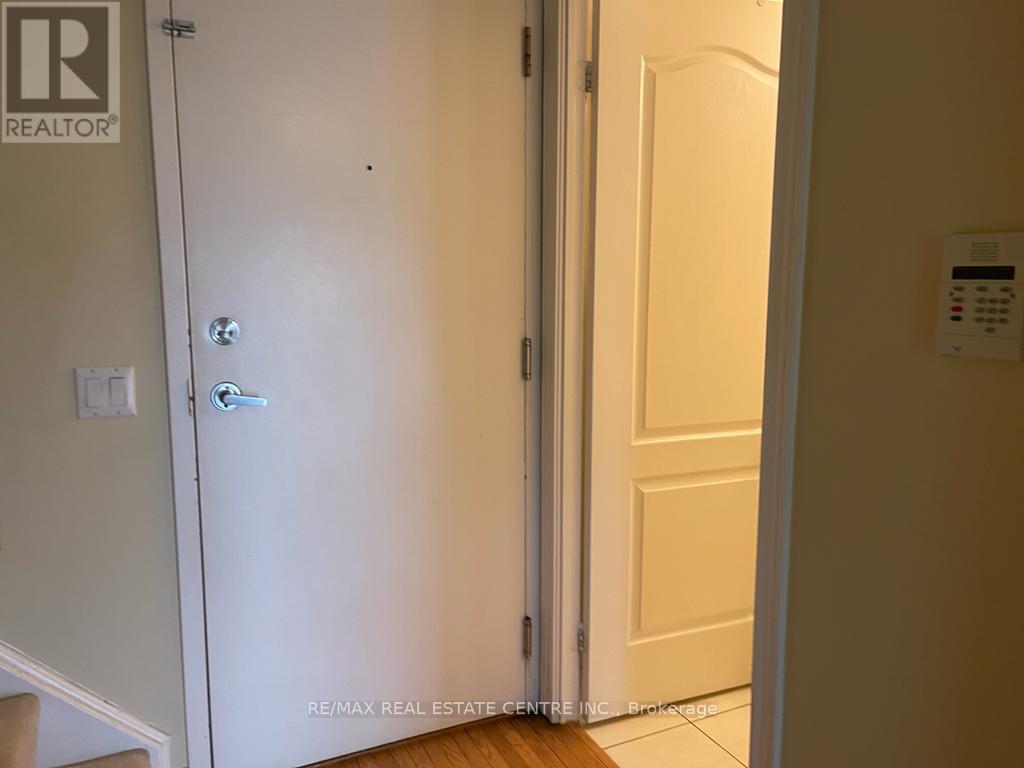 20 - 117 Omni Drive Property Photo 28