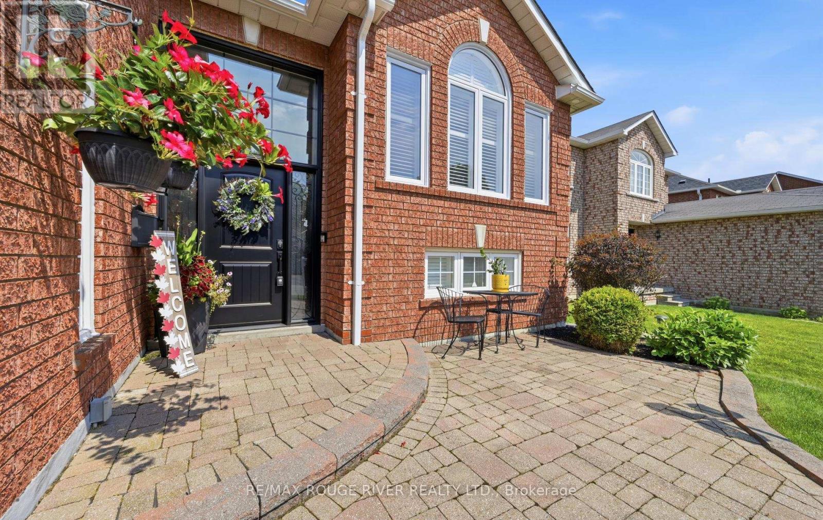 32 PATRICK DRIVE Property Photo 1