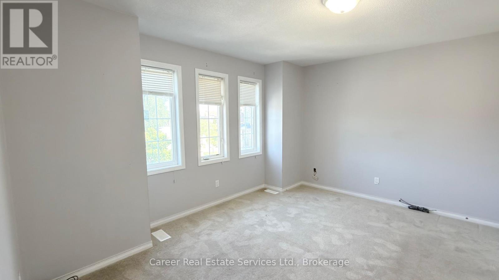 12 Cragg Crescent Property Photo 14