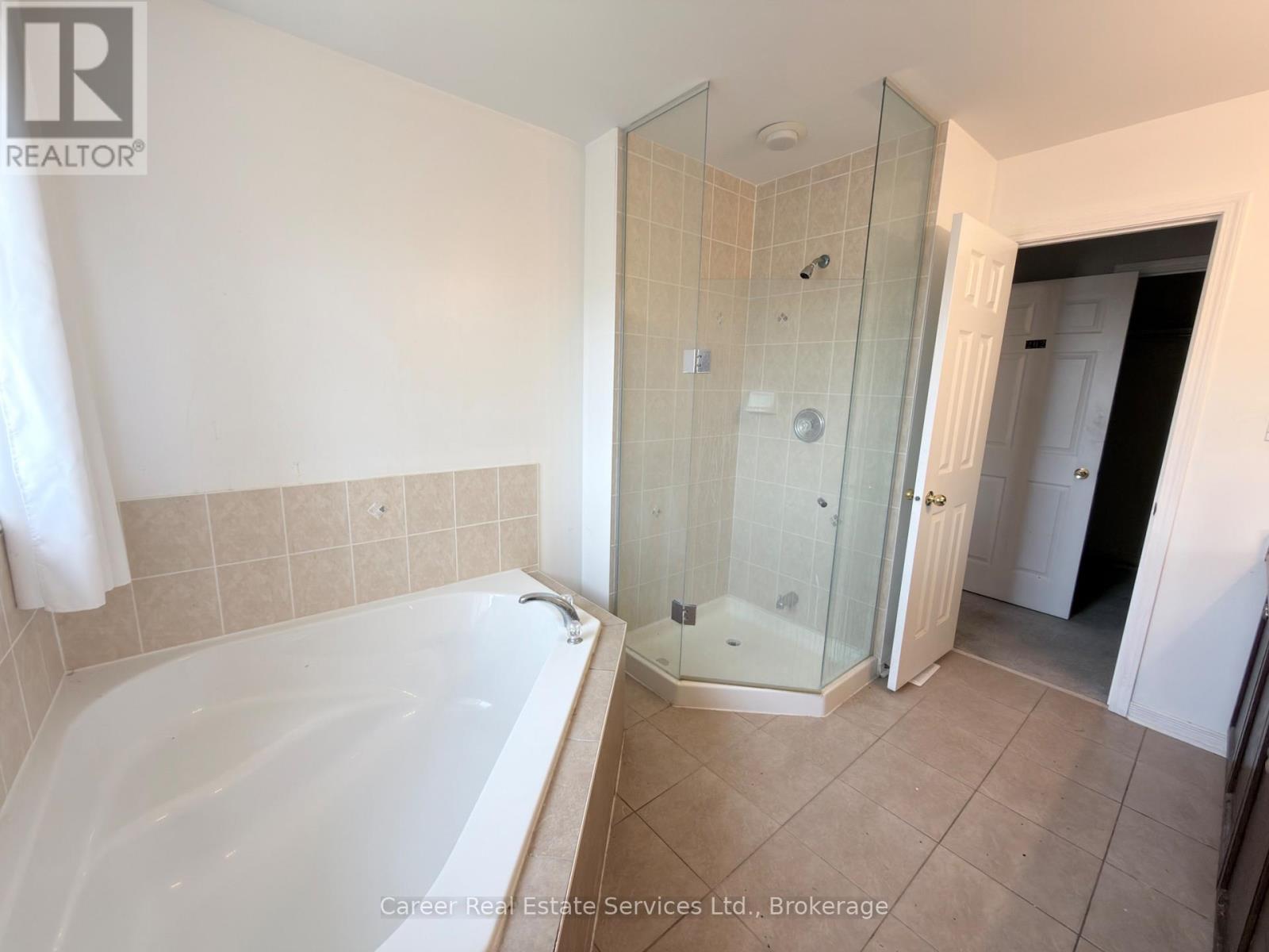12 Cragg Crescent Property Photo 16
