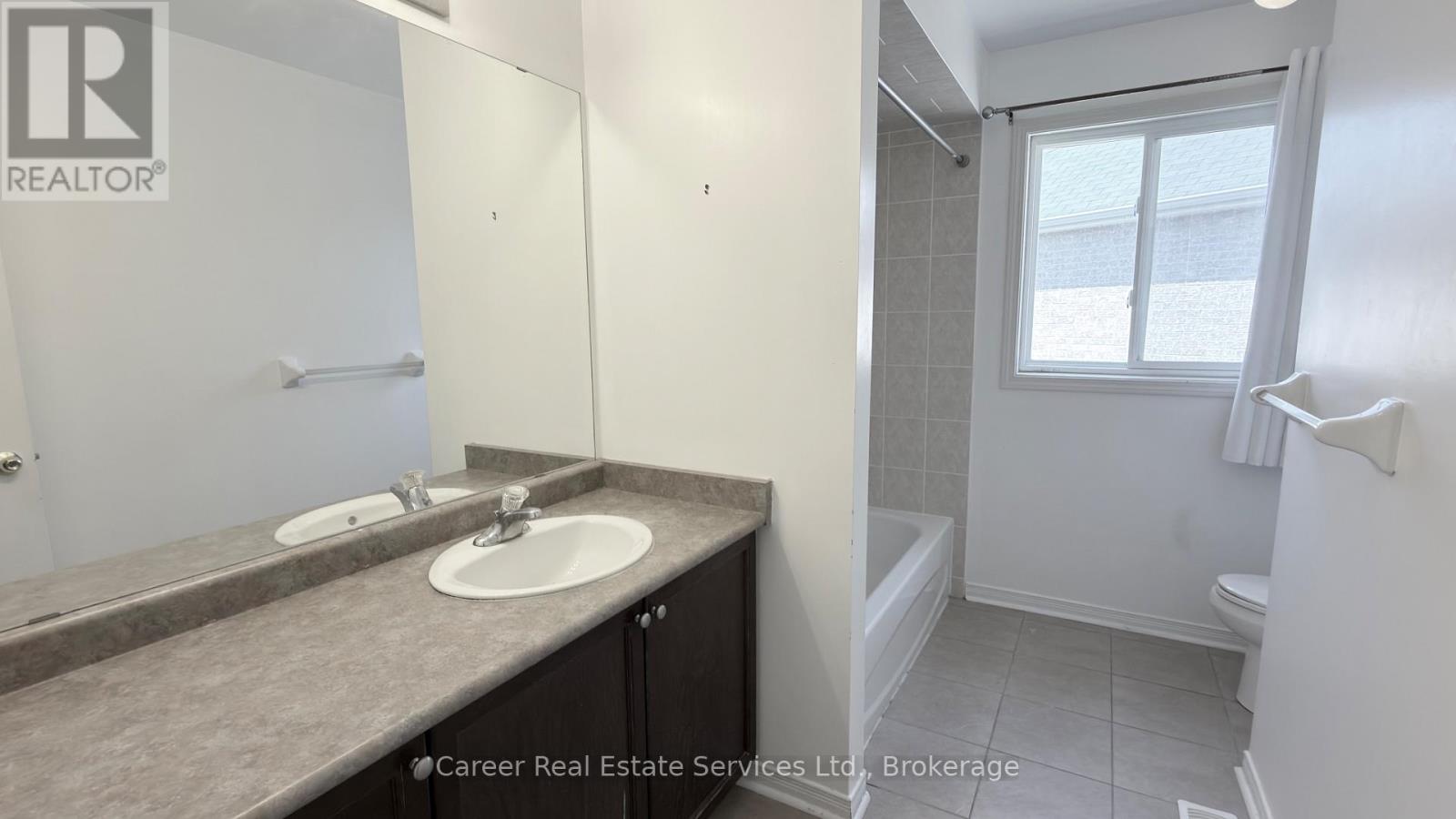12 Cragg Crescent Property Photo 18