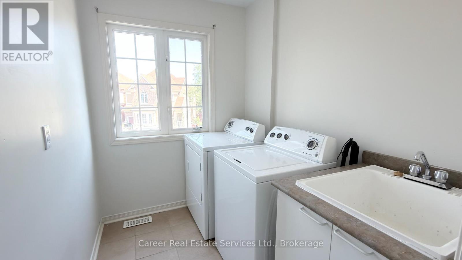 12 Cragg Crescent Property Photo 21
