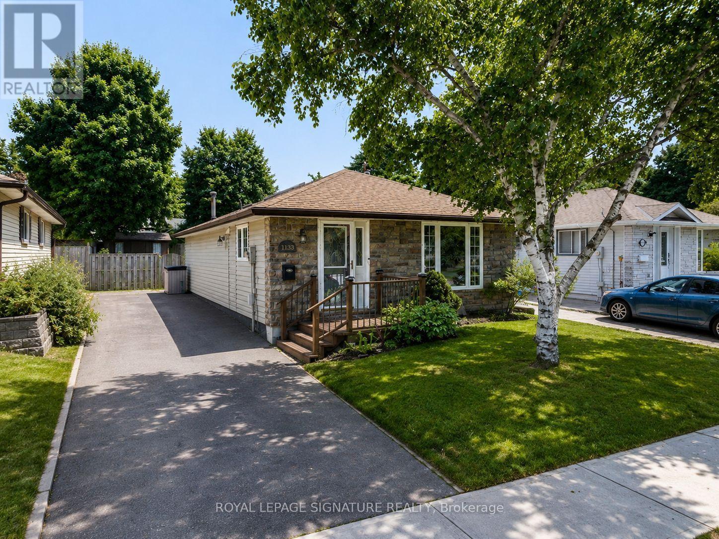 1133 NORMAN CRESCENT Property Photo 1