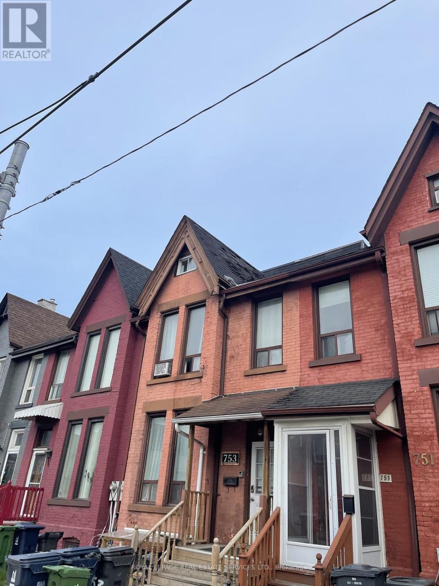 2 - 753 GERRARD STREET E Property Photo 1