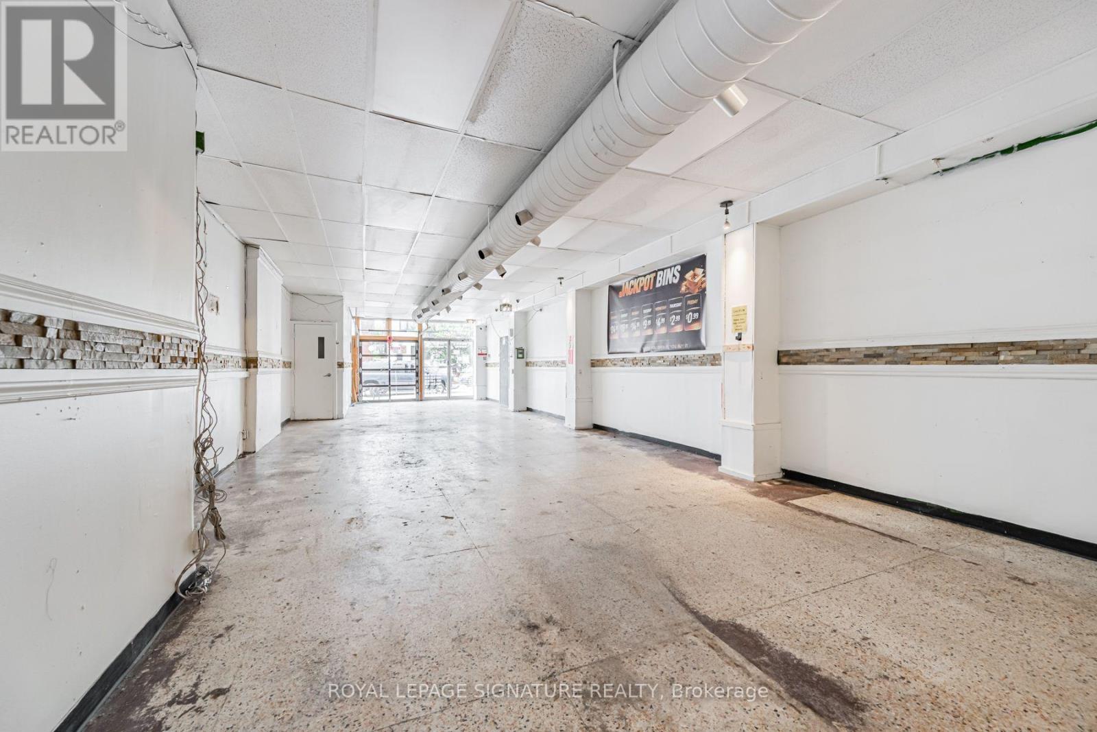 1775a Danforth Avenue Property Photo 15