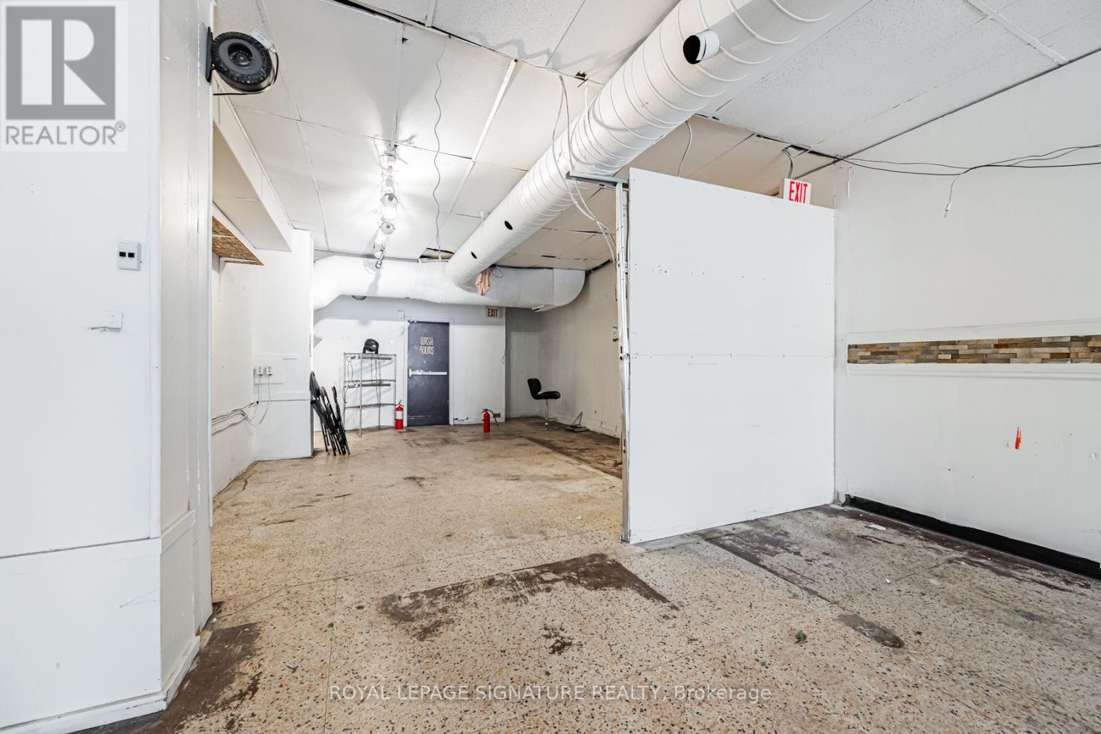 1775a Danforth Avenue Property Photo 16