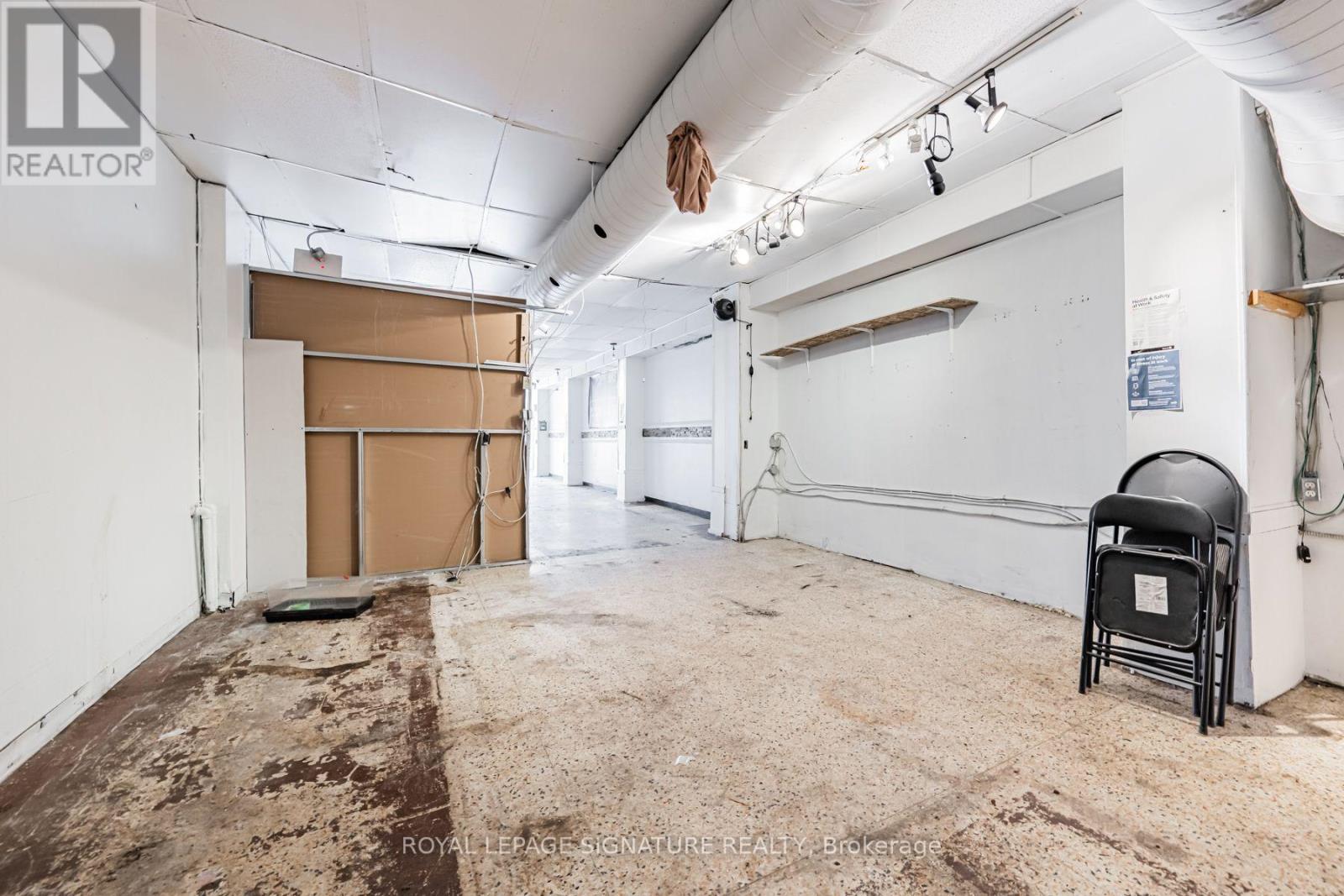 1775a Danforth Avenue Property Photo 18