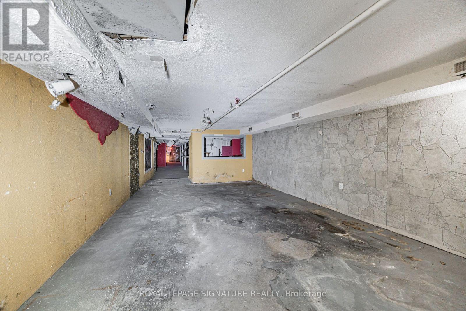 1775a Danforth Avenue Property Photo 24