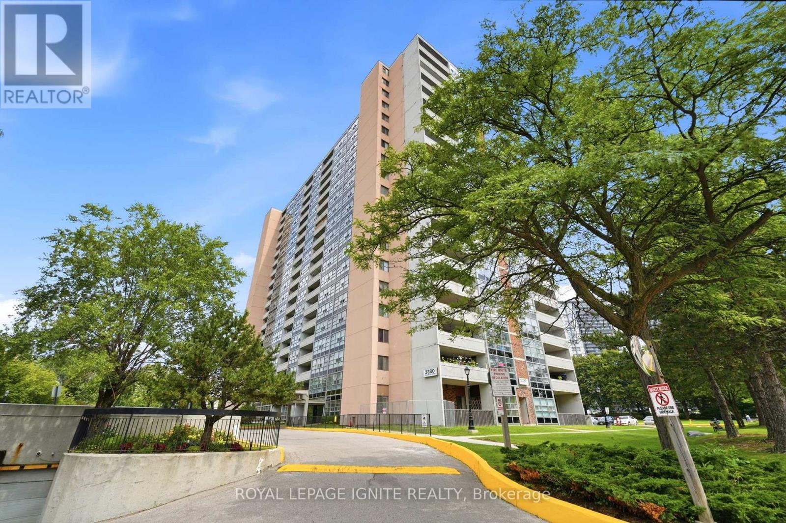 903 - 3380 Eglinton Avenue Property Photo 3