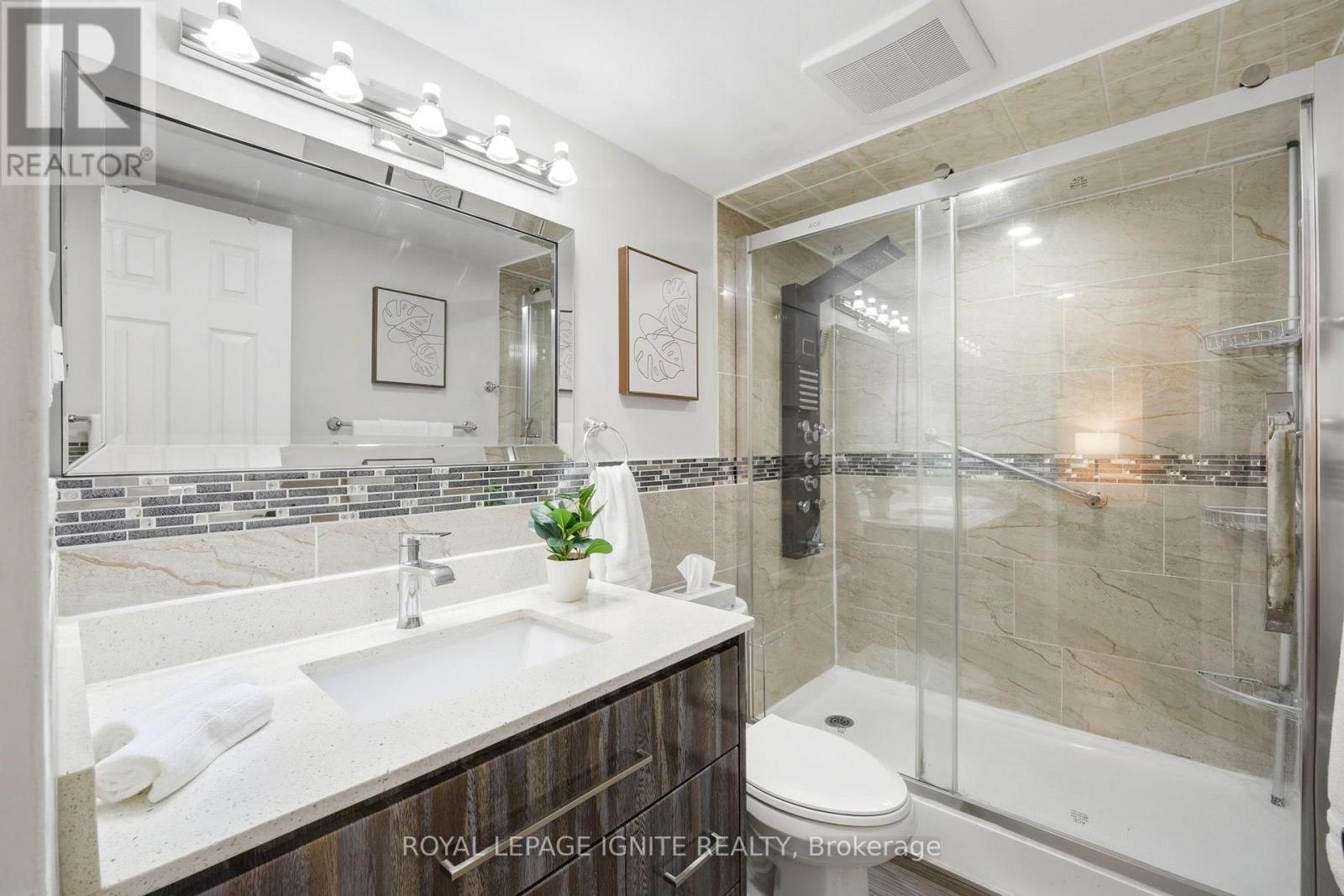 903 - 3380 Eglinton Avenue Property Photo 20