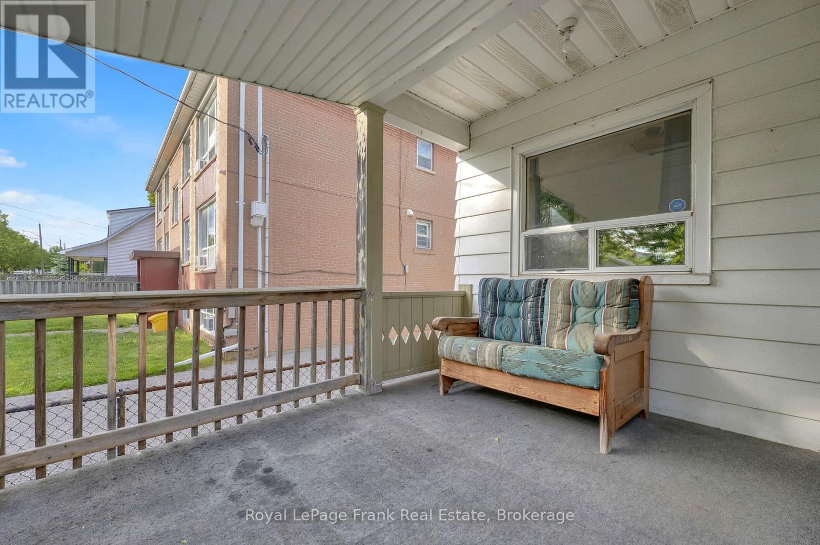 121 Cromwell Avenue Property Photo 3