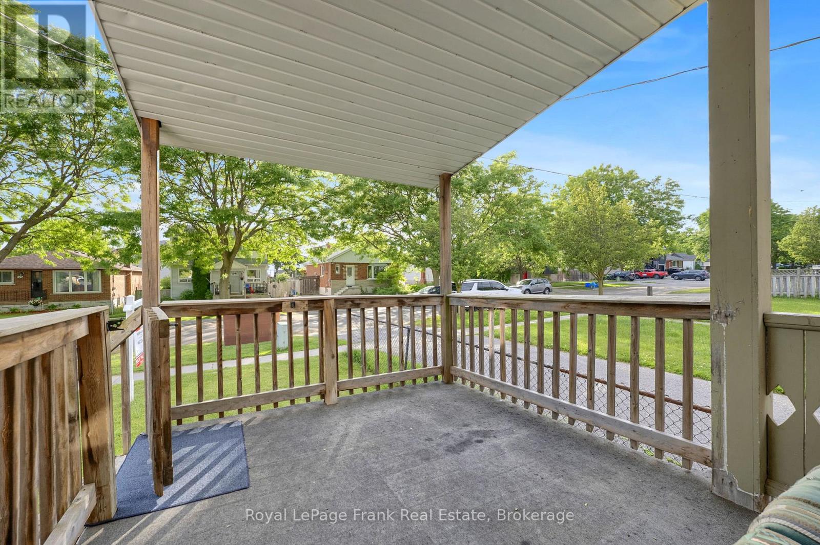 121 Cromwell Avenue Property Photo 4