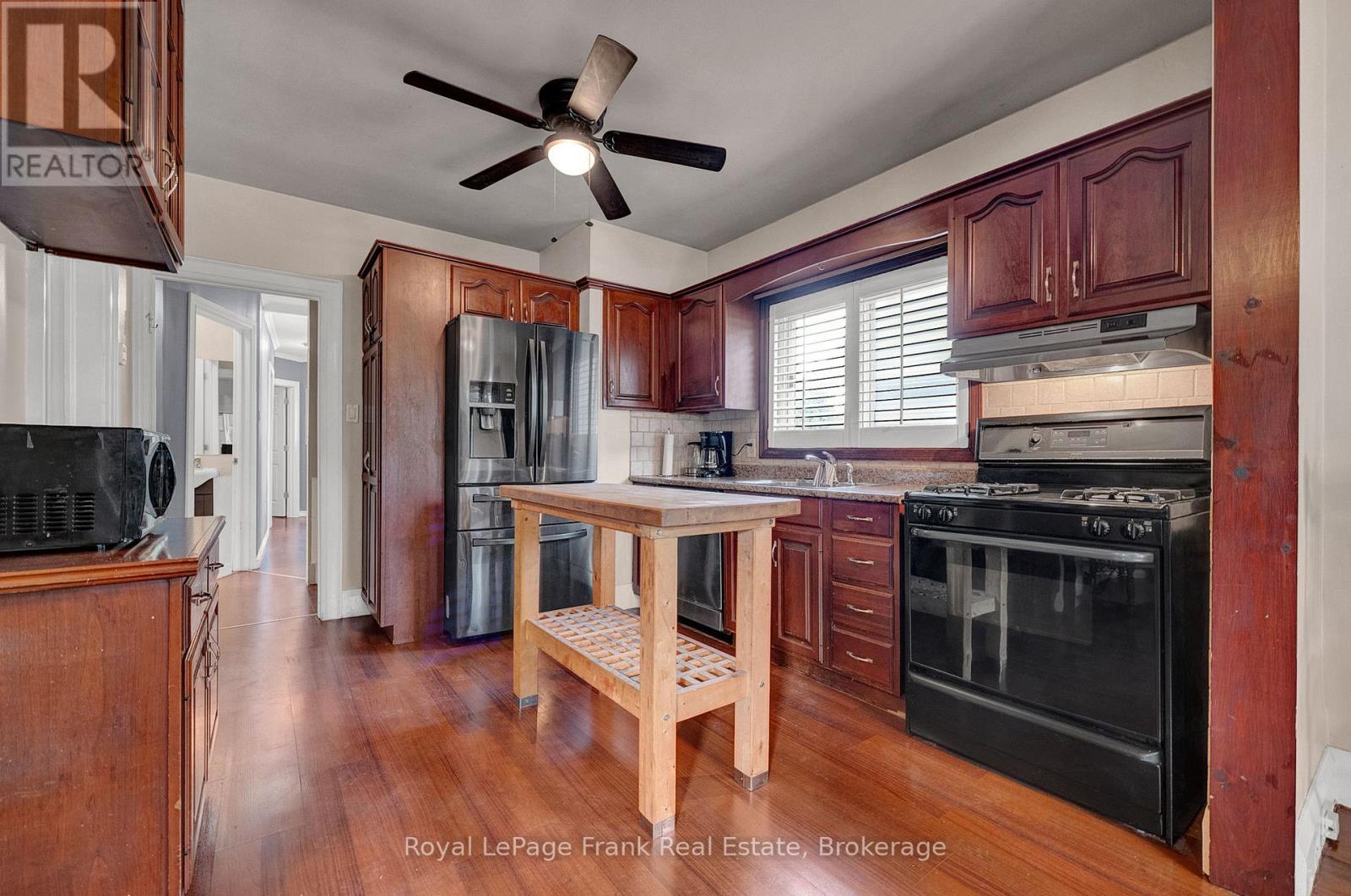 121 Cromwell Avenue Property Photo 8