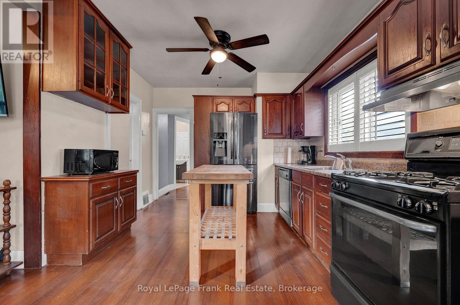 121 Cromwell Avenue Property Photo 10