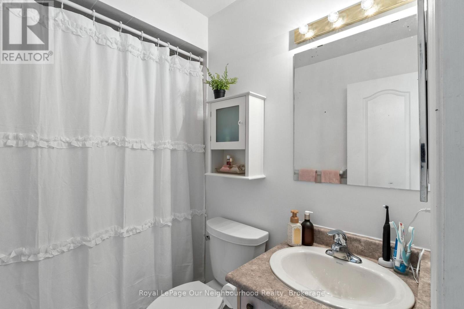16 Nobbs Drive Property Photo 17