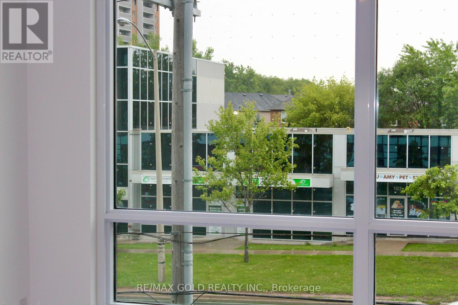 218 - 3220 Sheppard Avenue E Property Photo 6