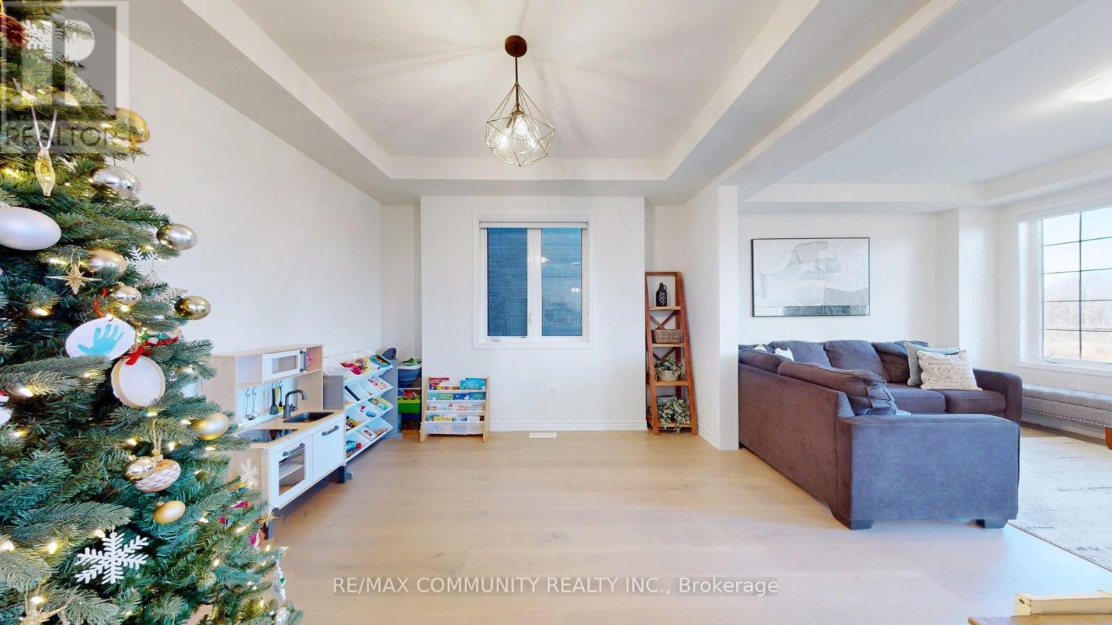 3279 Turnstone Boulevard Property Photo 6