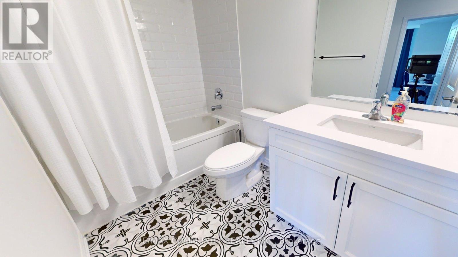 3279 Turnstone Boulevard Property Photo 33