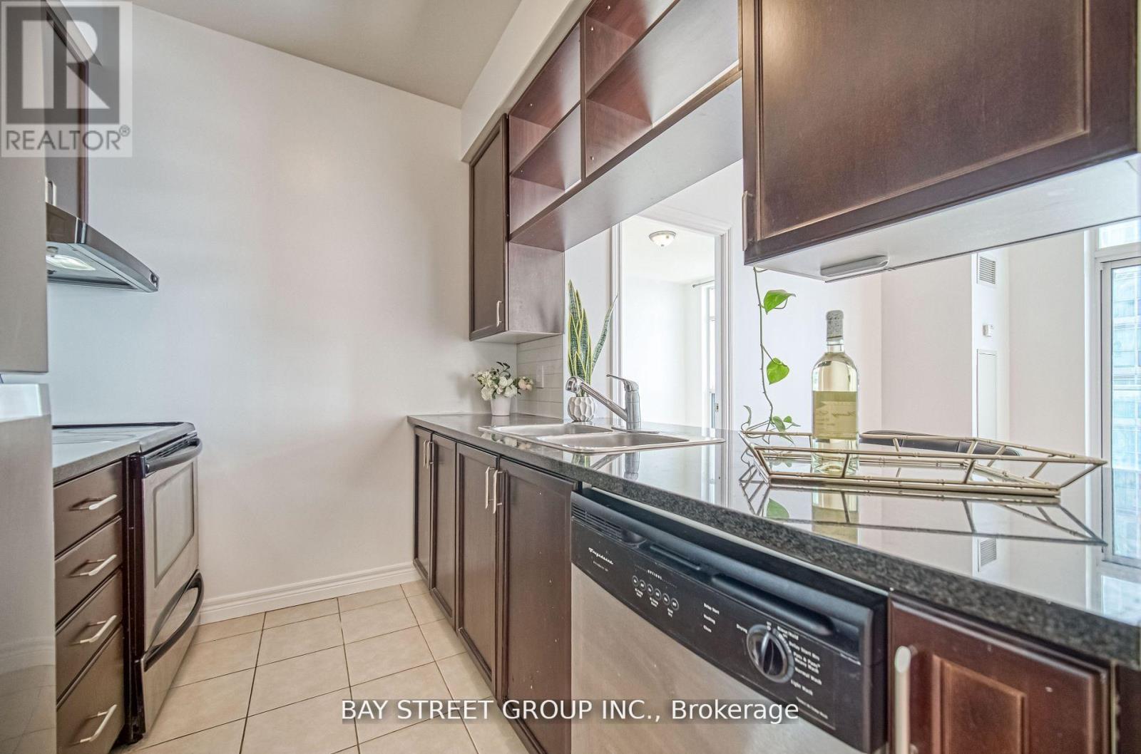 Ph#3603 - 70 Town Centre Court Property Photo 1