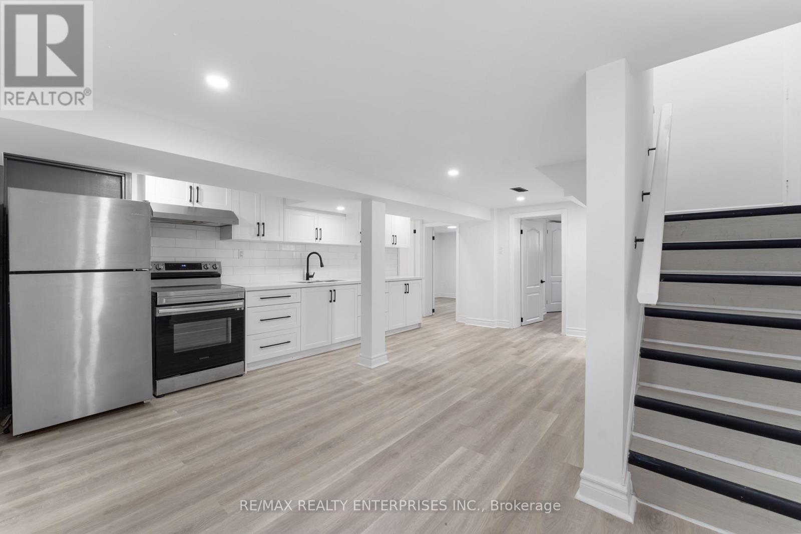 BSMT - 3 DALLYN CRESCENT