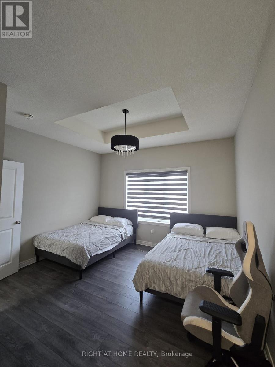 14 Ogston Crescent Property Photo 11