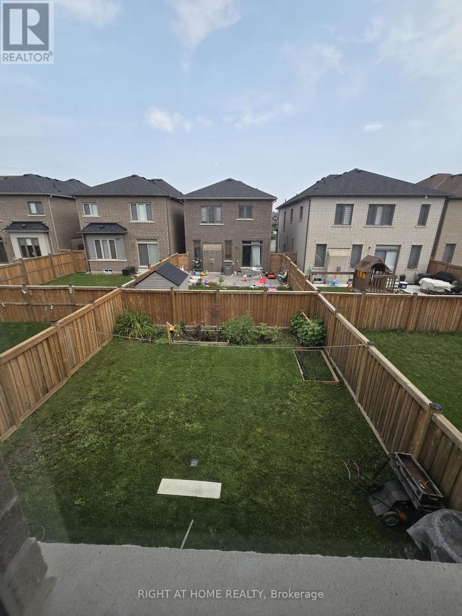 14 Ogston Crescent Property Photo 18