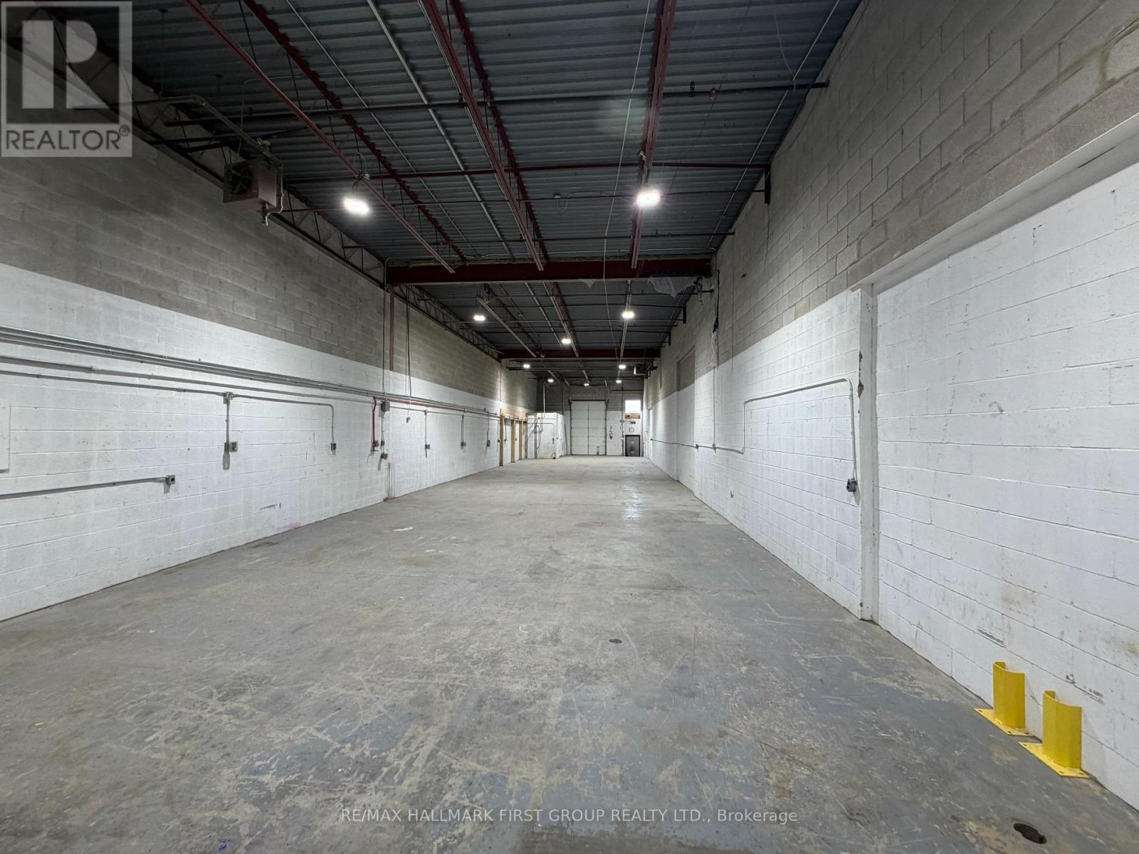 15 - 1750 Plummer Street Property Photo 12