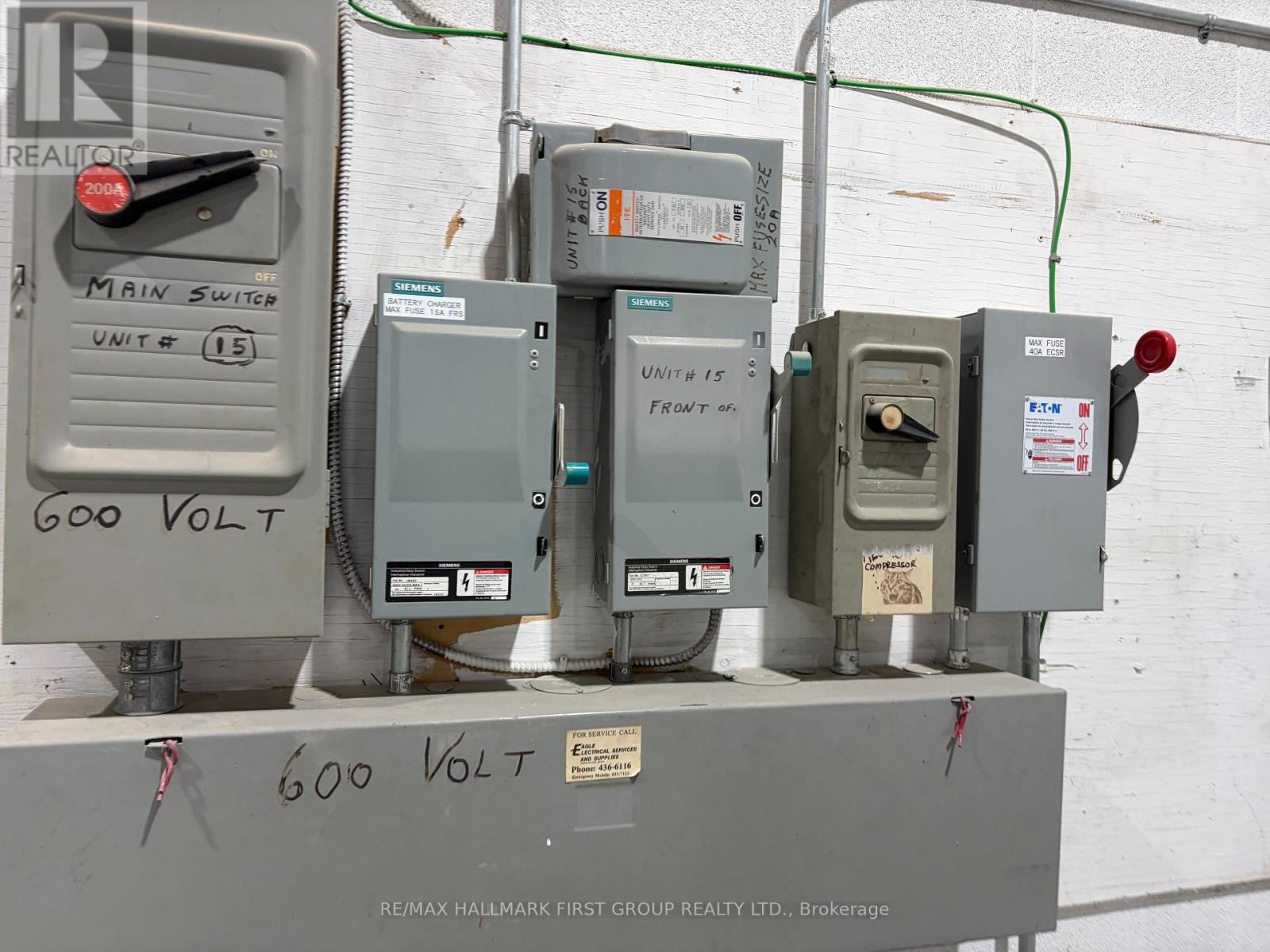 15 - 1750 Plummer Street Property Photo 14