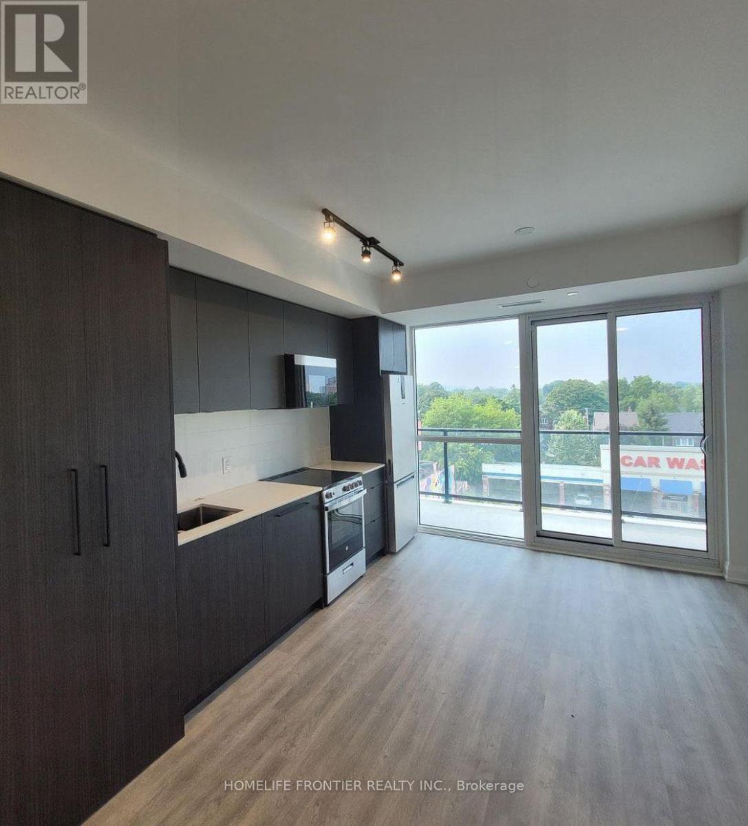 507 - 2369 Danforth Avenue Property Photo 4
