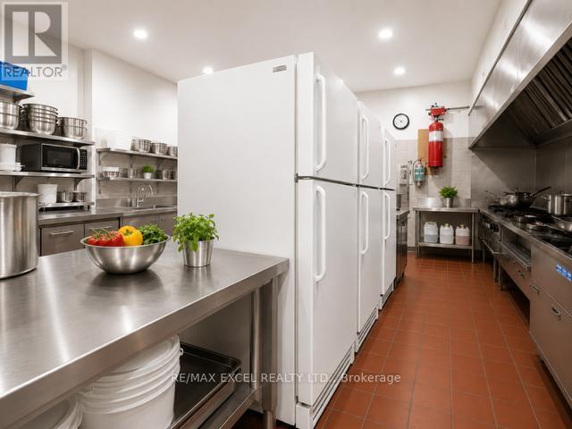20 King Street E Property Photo 12