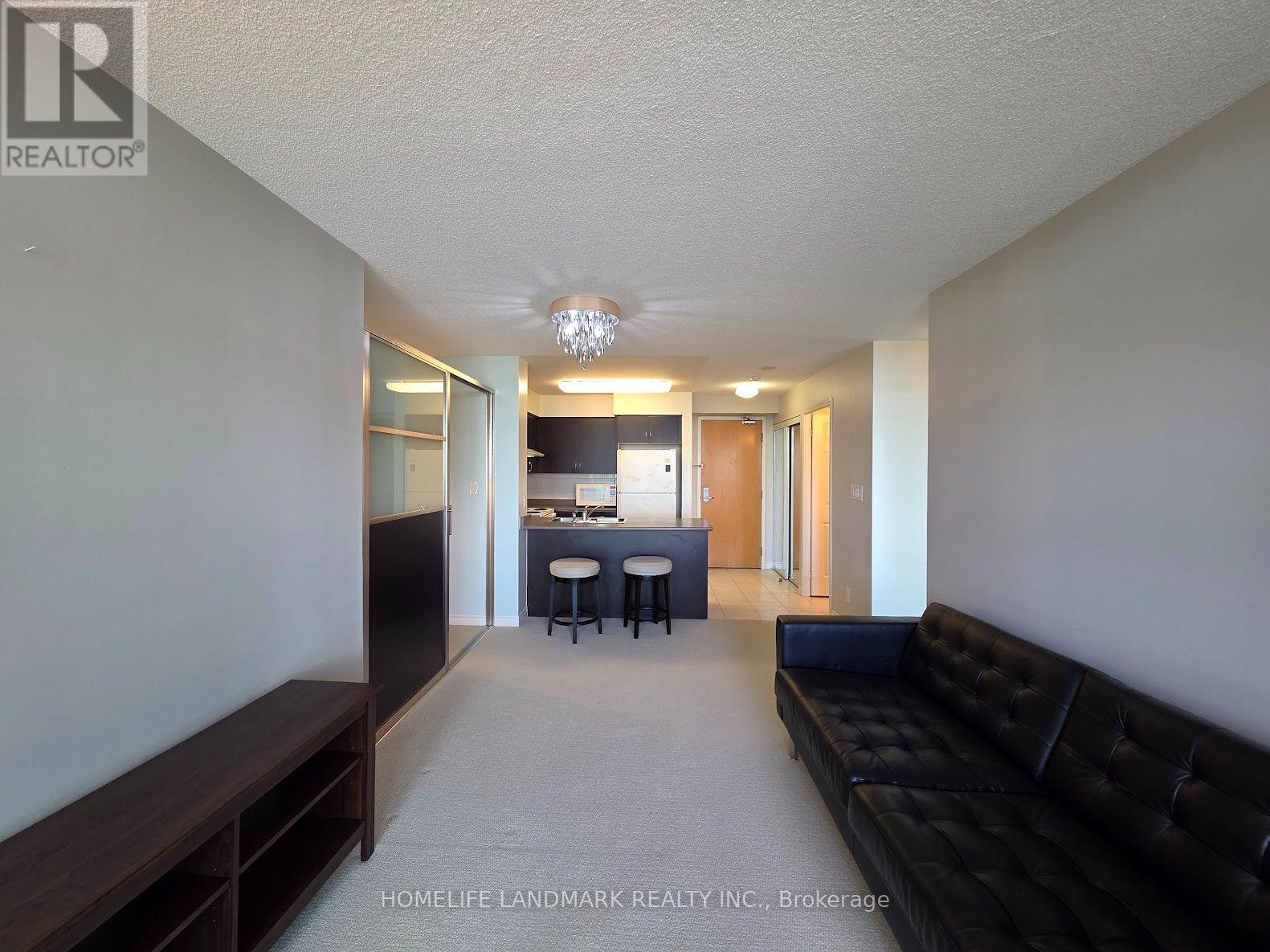 1006 - 88 Grangeway Avenue Property Photo 5