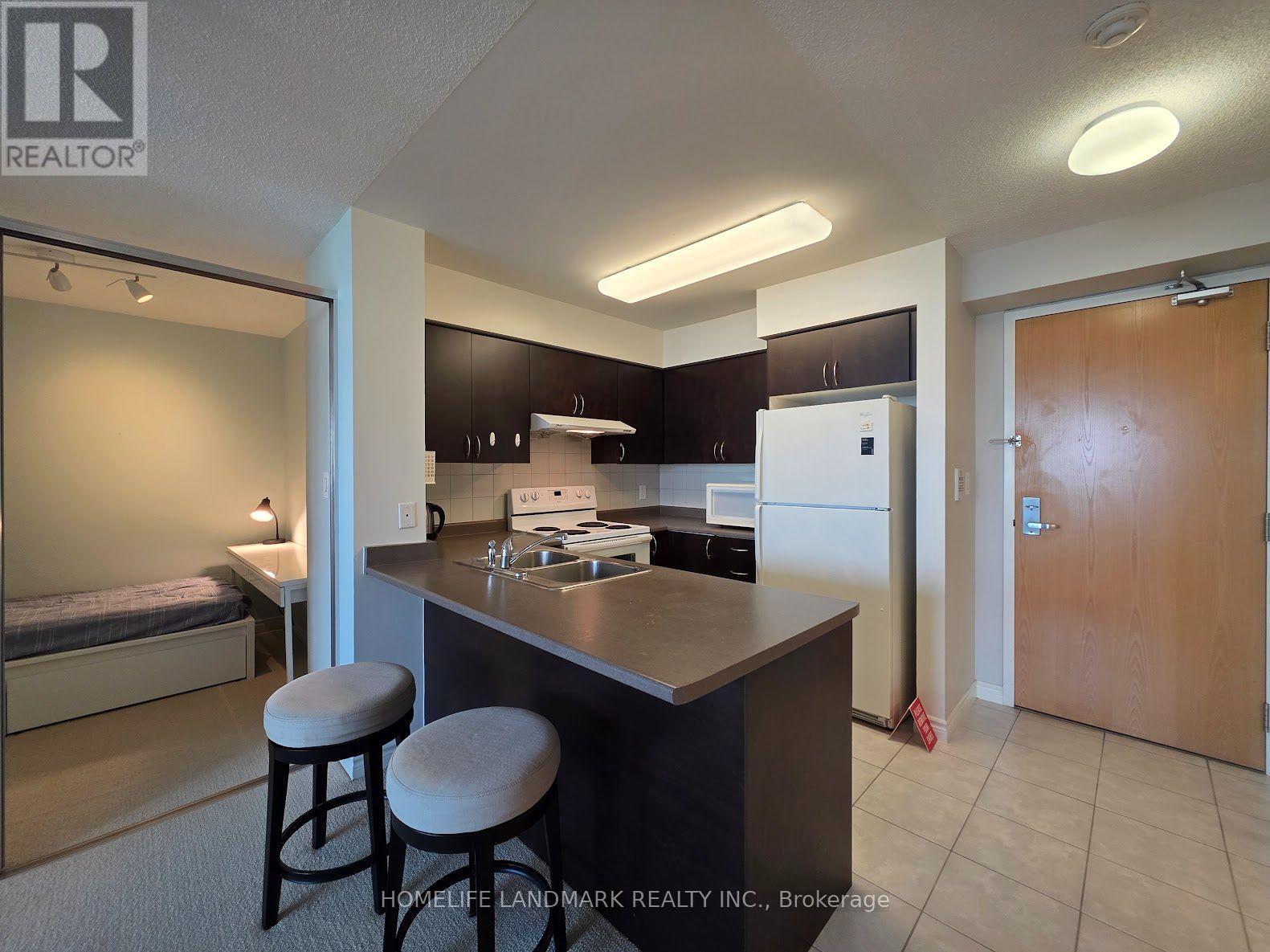 1006 - 88 Grangeway Avenue Property Photo 7
