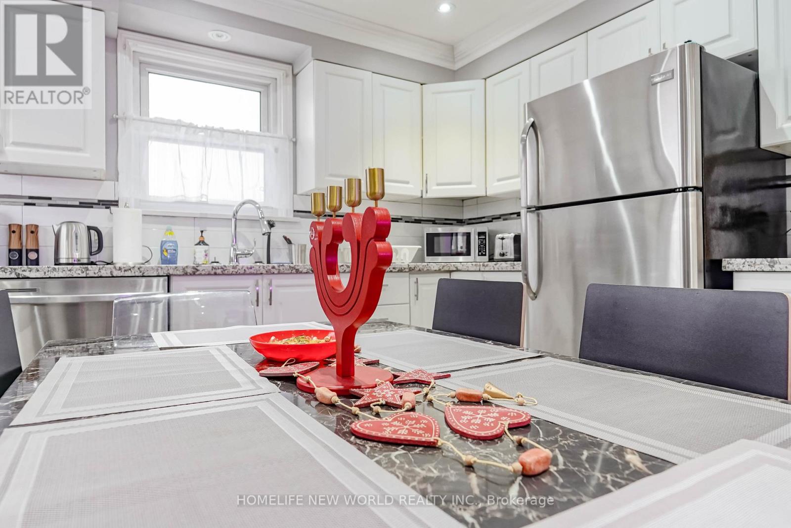 137 Banting Avenue Property Photo 10