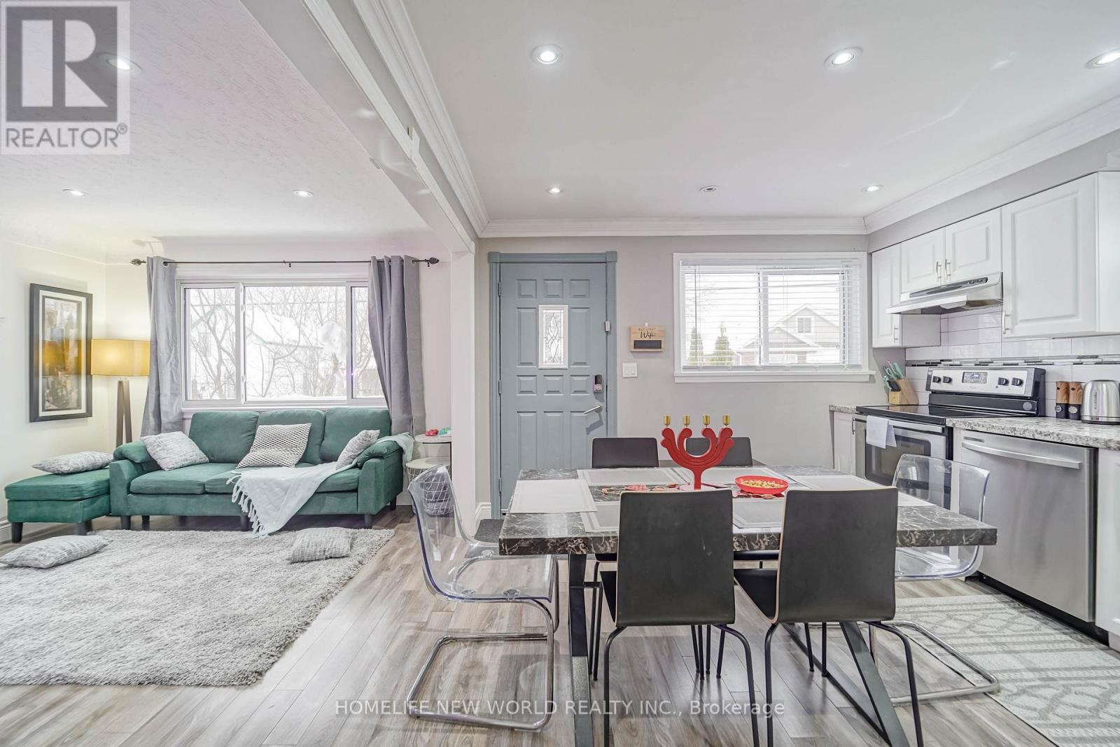 137 Banting Avenue Property Photo 11