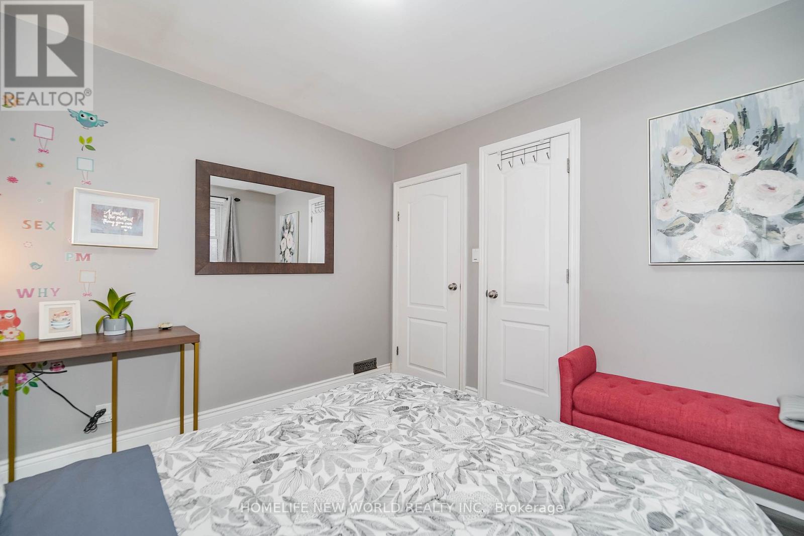 137 Banting Avenue Property Photo 20