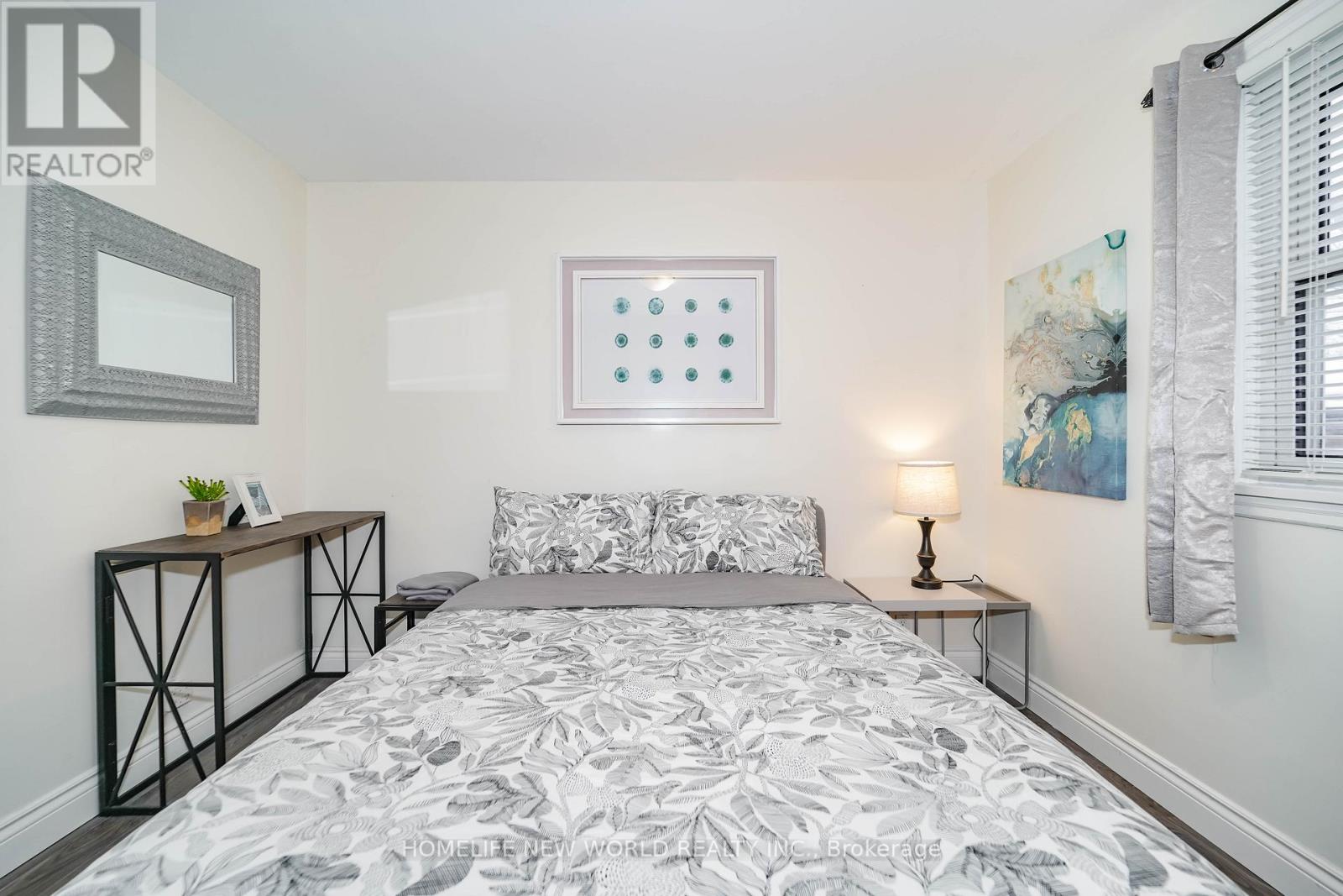 137 Banting Avenue Property Photo 22