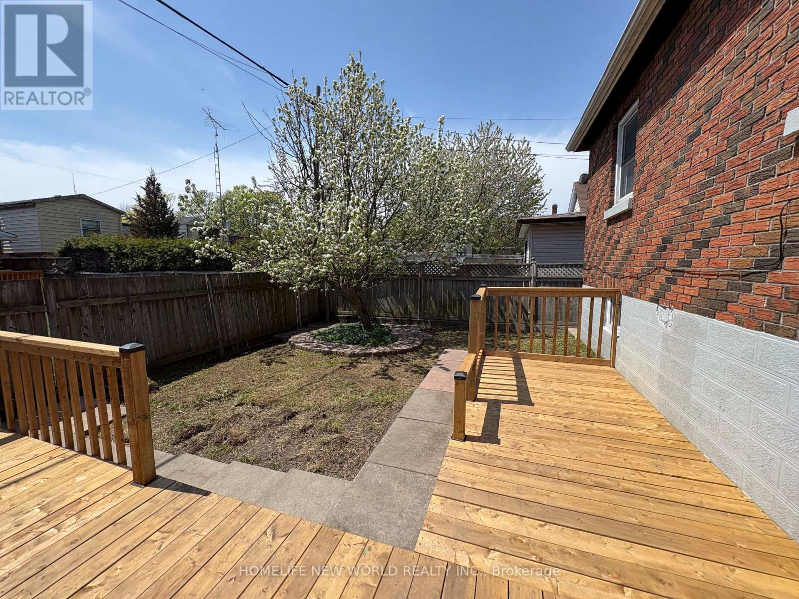 137 Banting Avenue Property Photo 36