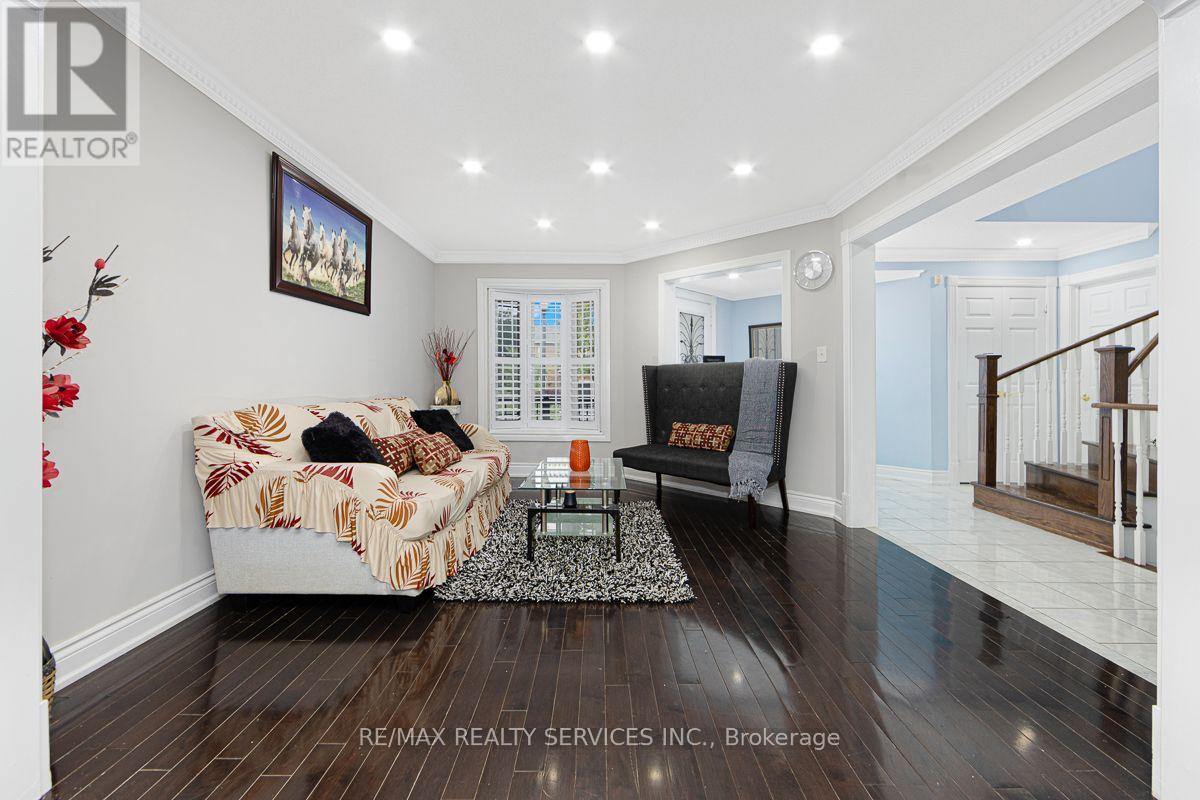 64 Strickland Drive Property Photo 8