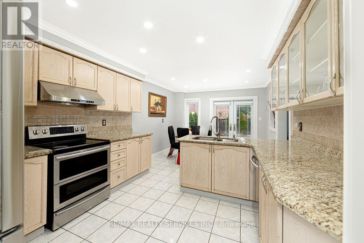 64 Strickland Drive Property Photo 12
