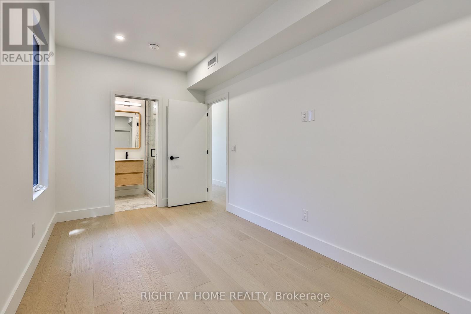 Ground Floor - 2343 Gerrard Street E Property Photo 22