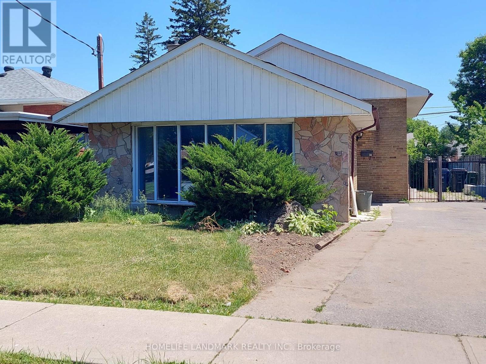 Bsmt - 38 Mendip Crescent Photo de la propriété 1