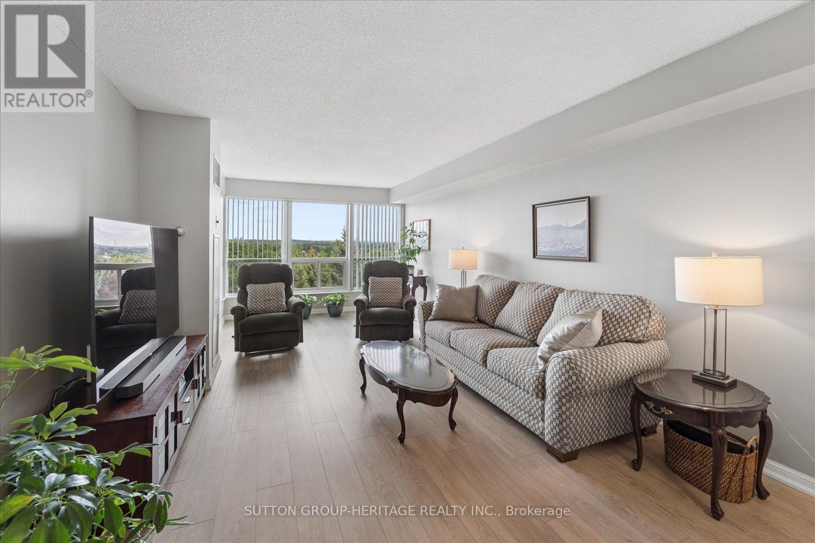 615 - 712 Rossland Road E Property Photo 19